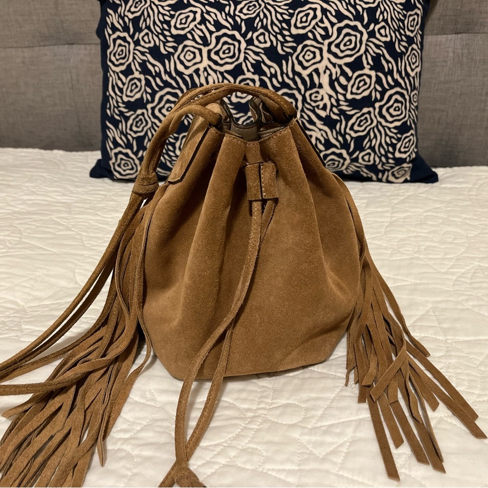 Brand new Banana Republic tan suede petite fringe pouch bag. Made in Italy.